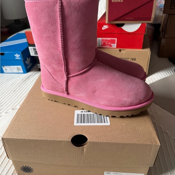 UGG Pink Winter Boots - Picture 3 of 6
